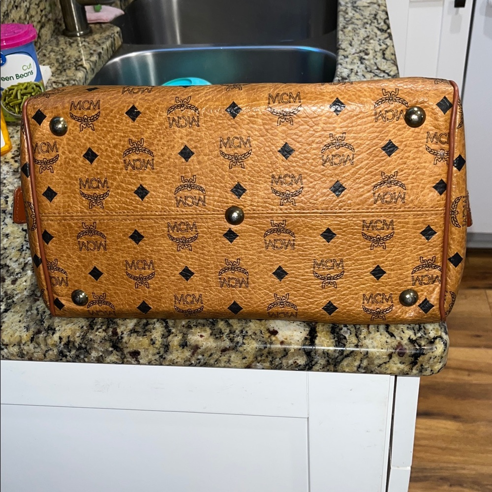 EUC Authentic MCM Boston Visetos Monogram Duffle Handbag - Picture 4 of 7